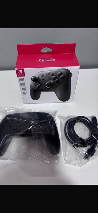 Nintendo Switch OLED + Mando Pro + Funda + Juegos