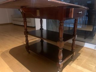 Mueble bar de madera