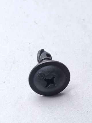 PZM100060 Sujetador radiador Land Rover