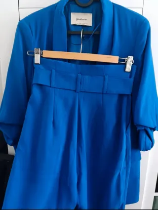 Traje Stradivarius azul