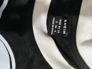 Camiseta Negra Shein Estampado Scream