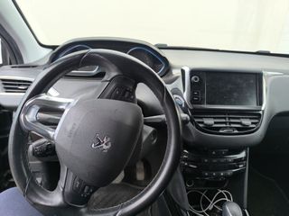 Peugeot 2008 Allure 2019 – Automático – 71k km