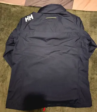 Vendo chaqueta Helly Hansen talla L en color azul