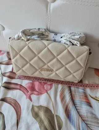 Bolso Guess Beige Nuevo