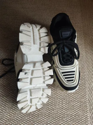 Prada 40 último precio