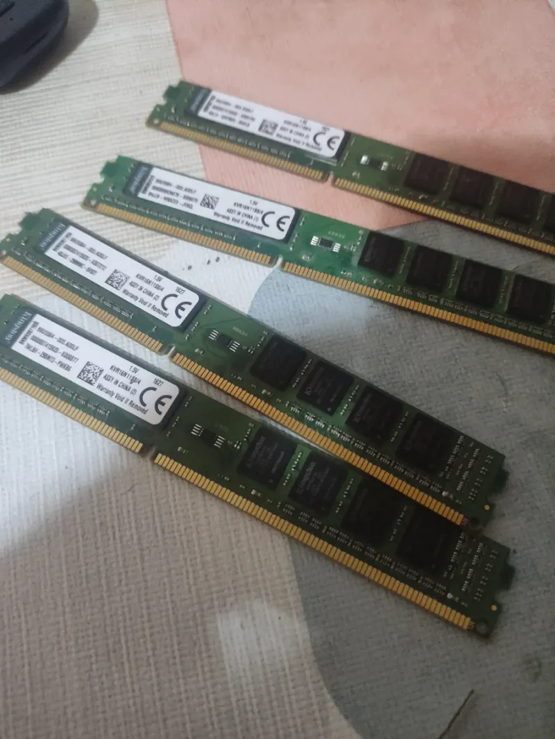 4x Kingston DDR3 16GB RAM KVR16N11S8/4 afbeelding 3