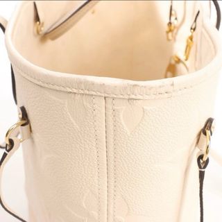 Louis Vuitton Neverfull MM Empreinte Beige