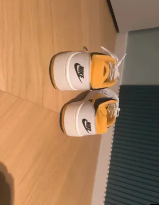 Nike Air Force 1 Scarpe Giallo/Bianco Tg 41