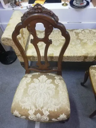 Banqueta Descalzadora Clásica Tapizada