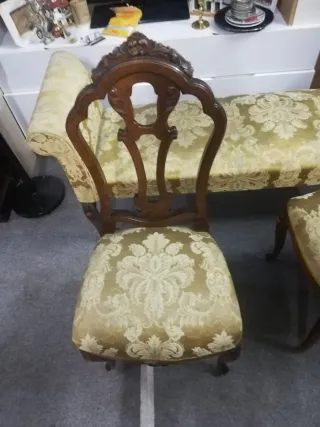 Banqueta Descalzadora Clásica Tapizada