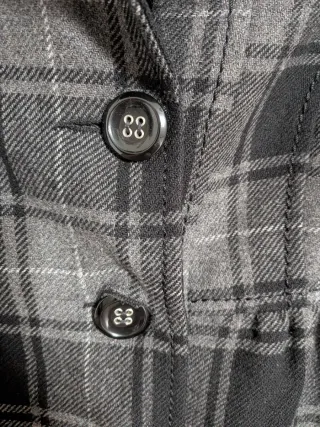 Abrigo cuadros gris y negro talla M