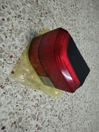 Piloto Trasero Izquierdo VW T4