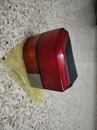 Piloto Trasero Izquierdo VW T4