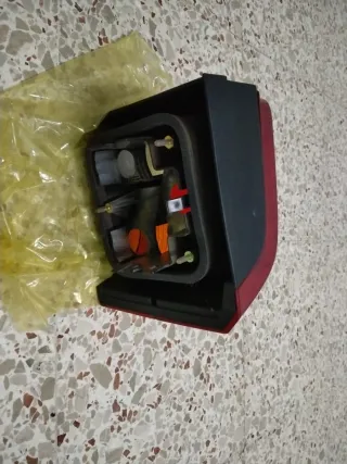 Piloto Trasero Izquierdo VW T4