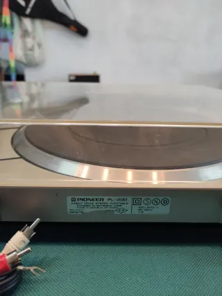 Tocadiscos Pioneer PL-200