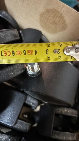 Ruedas giratorias para muebles (4 unidades)