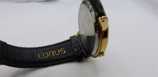 Reloj Lorus Quartz Mujer Dorado y Negro