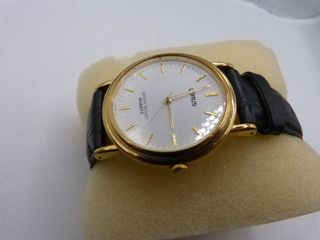 Reloj Lorus Quartz Mujer Dorado y Negro