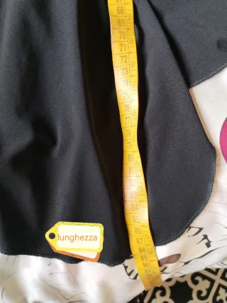 Cardigan asimmetrico nero taglia unica