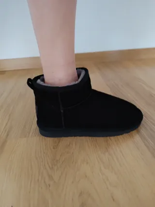 Botines UGG negros