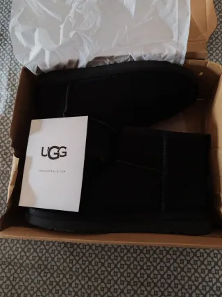 Botines UGG negros