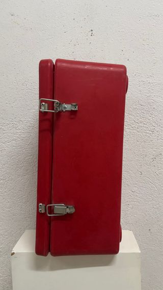 Armario para extintor rojo nuevo