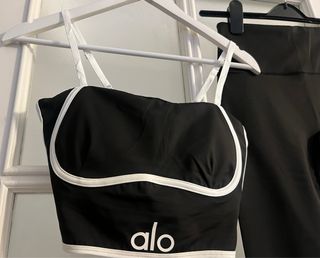 Conjunto Alo Yoga Negro 3 piezas