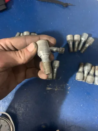 Tornillos llantas Japan Racing