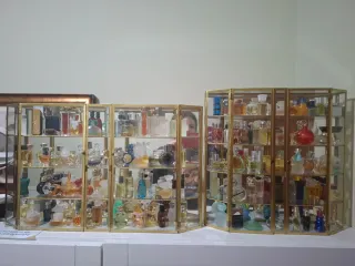 2 Scaffalature Miniature Profumi Alta Gamma