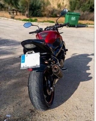 Suzuki GSR 750 2014 Roja y Negra