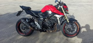 Suzuki GSR 750 2014 Roja y Negra