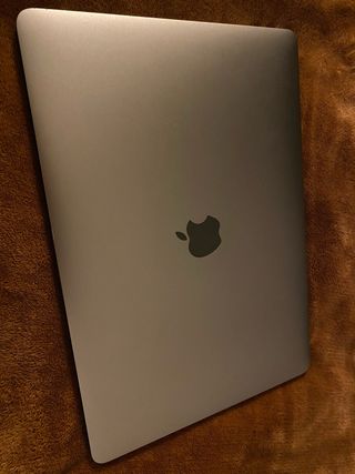 MacBook Pro Gris Espacial