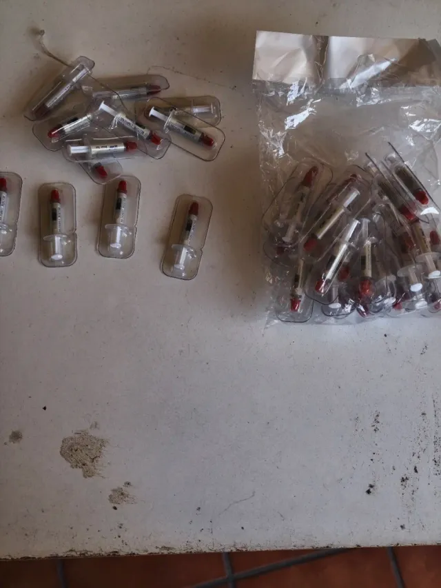 25 envases de Pasta Térmica son 25.