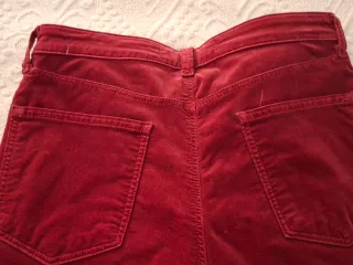 Pantalón J Brand Terciopelo Burdeos