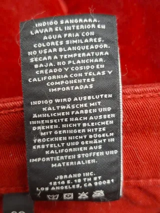 Pantalón J Brand Terciopelo Burdeos