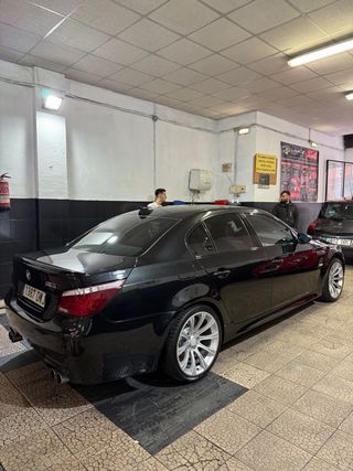 BMW M5 E60