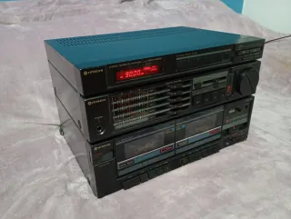 Equipo de música Vintage Hitachi HRD-MD28