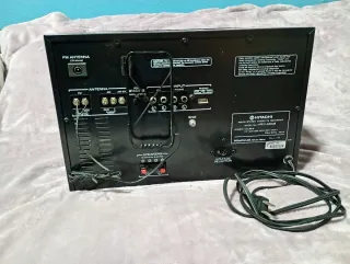 Equipo de música Vintage Hitachi HRD-MD28
