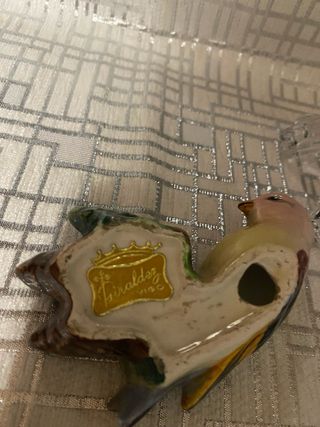 Figurita de porcelana pájaro y cajita de cristal