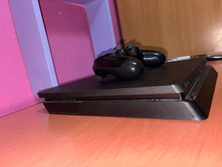 PS4 500GB + Mando Negro