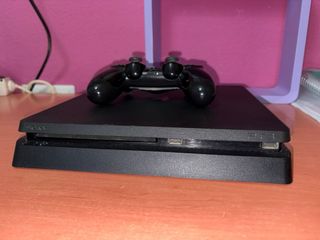 PS4 500GB + Mando Negro