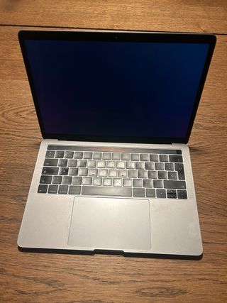 MacBook Pro 13 Apple Plata/Gris Espacial 256 GB.