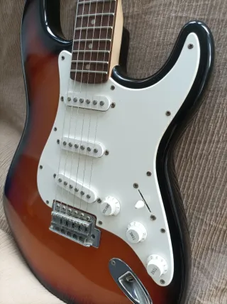Guitarra Squier Affinity by Fender