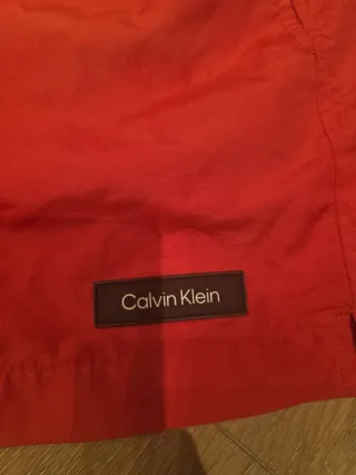 Bañador Calvin Klein Rojo color descolorido