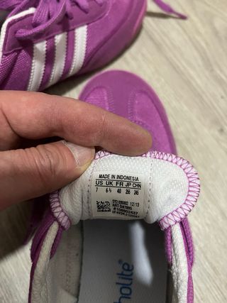 Zapatillas Adidas Moradas y Blancas