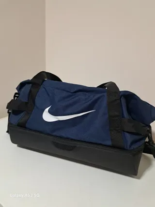 Mochila Nike Grande Azul y Negra