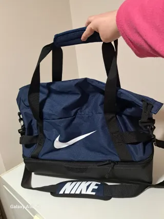 Mochila Nike Grande Azul y Negra