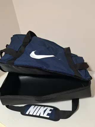 Mochila Nike Grande Azul y Negra