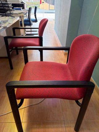 Mobiliario de oficina completo: 3mesas,6sillas y+