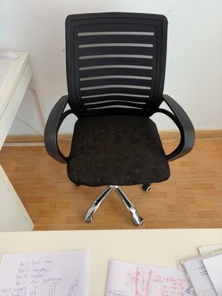 Mobiliario de oficina completo: 3mesas,6sillas y+